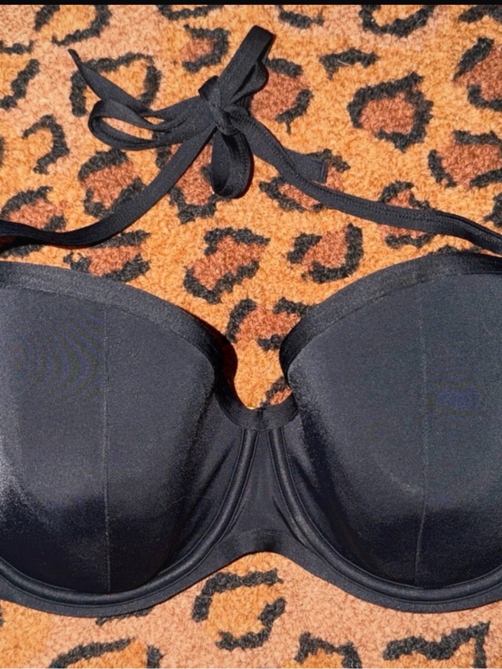 Victoria Secrets Black Underwire Bikini Top 38DD -